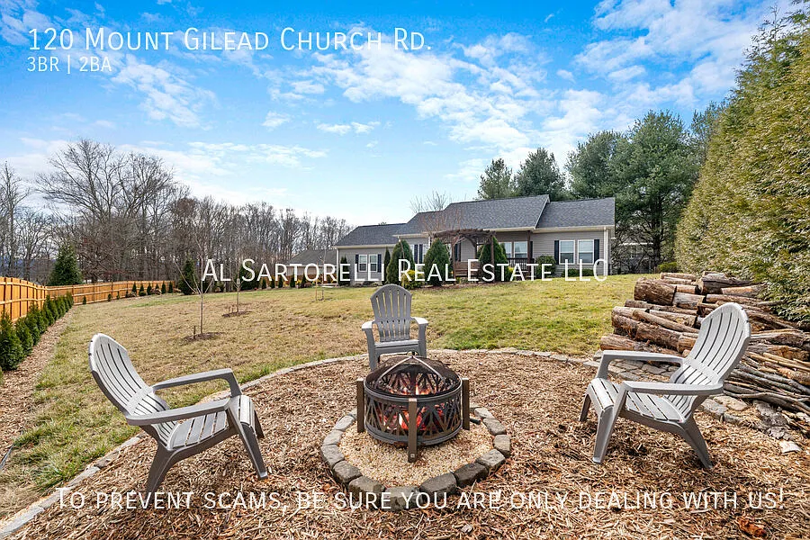 Beautiful Updated home, pet friendly and super clean! — Photo 4