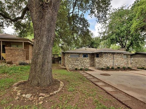 3rd image of 2313 La Casa Dr