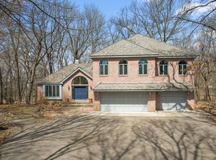 20660 Woodhaven Pl, Excelsior, MN 55331