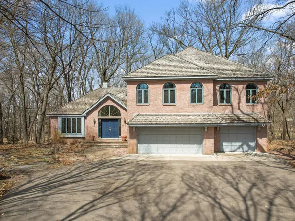 20660 Woodhaven Pl, Excelsior, MN 55331