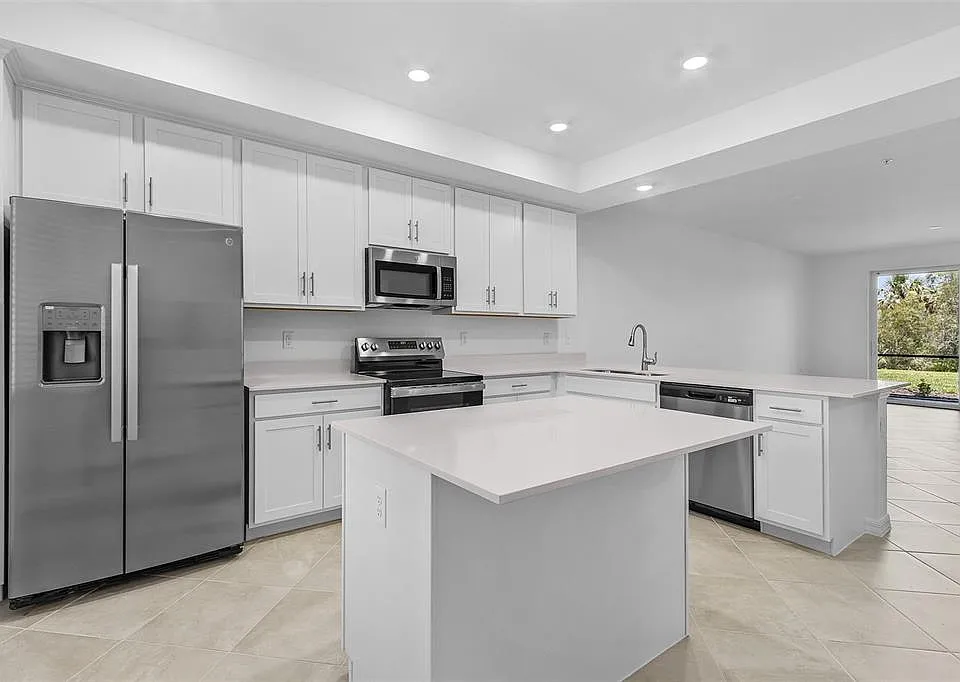 14191 Heritage Landing Blvd #1214