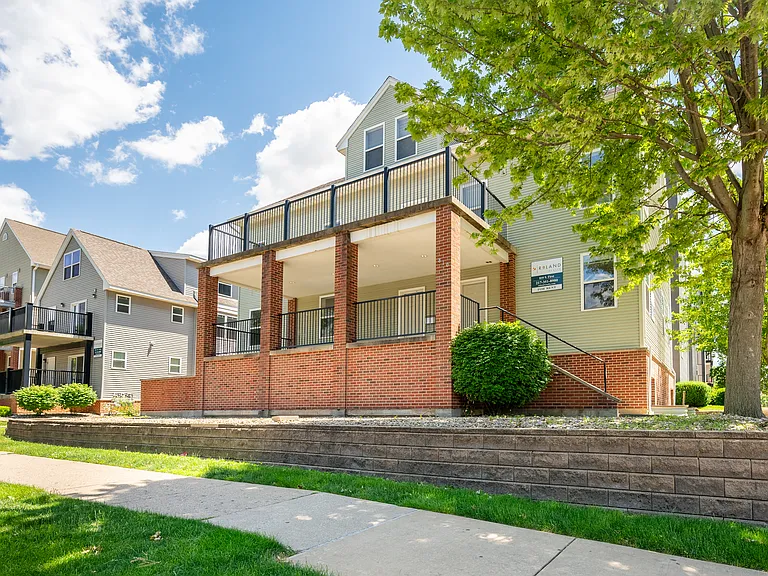 Roland Realty — Photo 4
