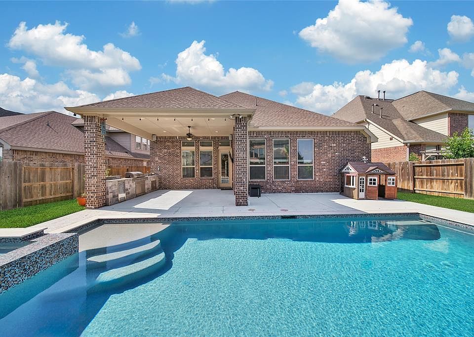 1st image of 10535 Paula Bluff Lane