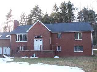 933 Lyon St, Ludlow, MA 01056