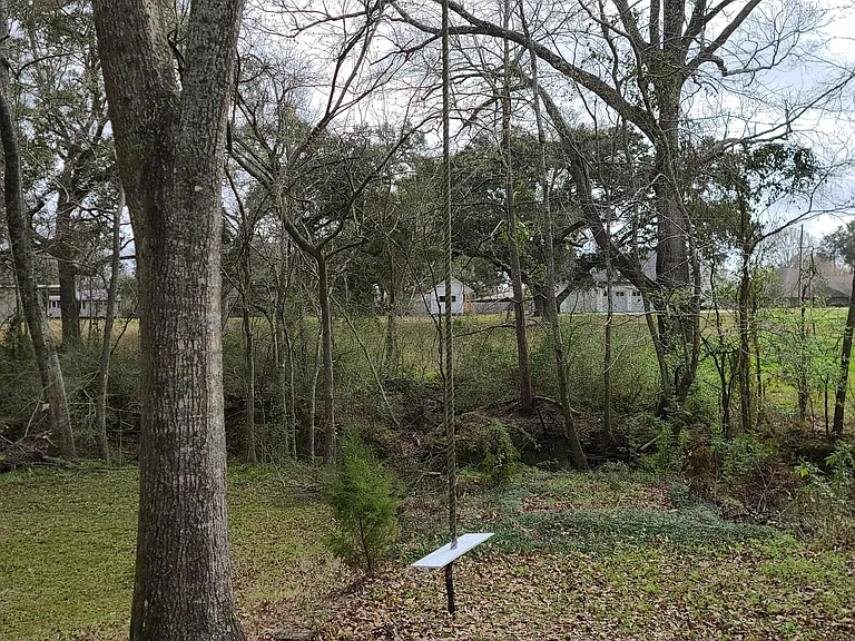 146 E Bayou Shr — Photo 35