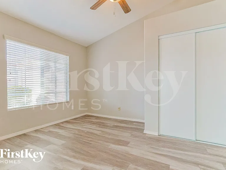 1380 W Gary Dr — Photo 12