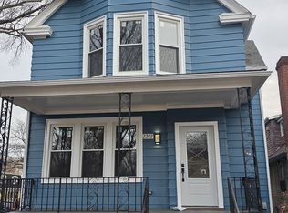 2203 W Lunt Ave #1, Chicago, IL 60645