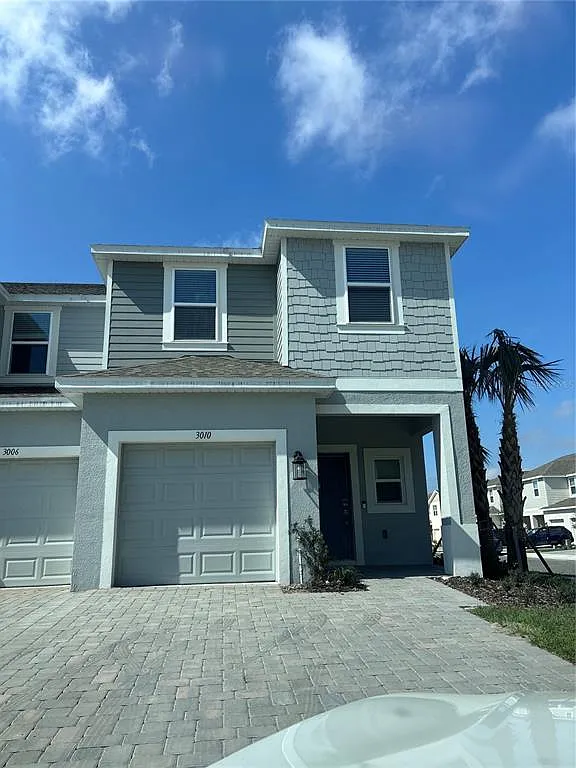 3 bed, 2.5 bath, 1574 sqft, $1,950 — Photo 4