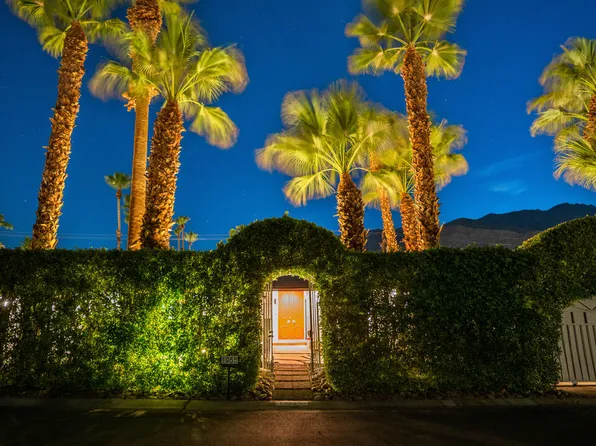 1955 S Yucca Pl, Palm Springs, CA 92264