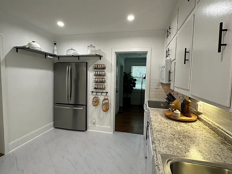 2200 Laburnum Ave — Photo 10