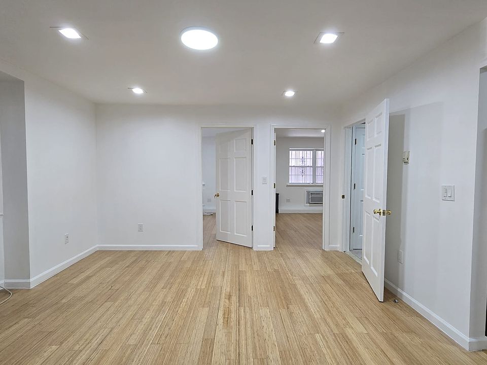 1st image of 190 Macon St #1