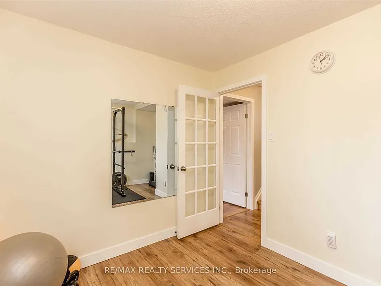 83 Janice Dr — Photo 19