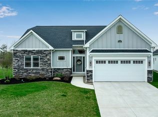 5707 Creekwood Ct W, East Amherst, NY 14051
