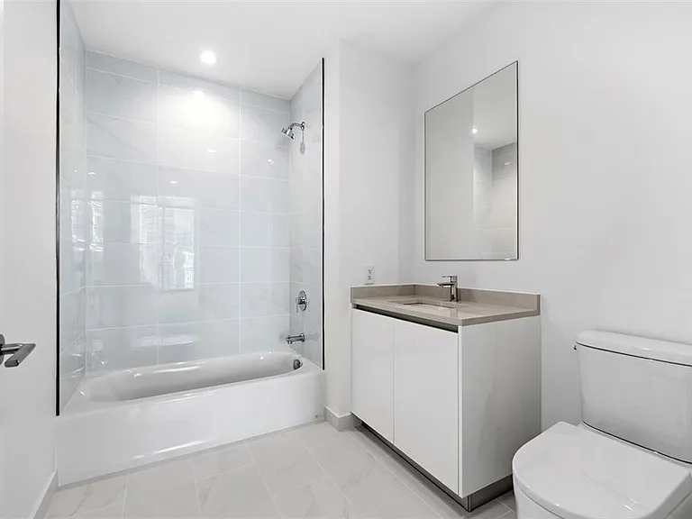 400 Central Ave #1903 — Photo 10