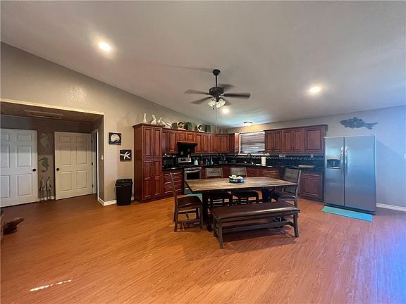 5th image of 3742 County Road 1177
