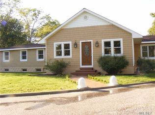 774 Flanders Rd, Flanders, NY 11901