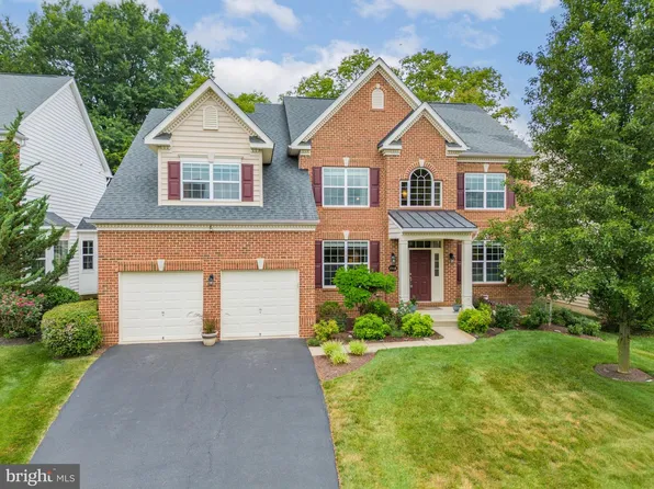 4946 Eleanor Dr, Frederick, MD 21703