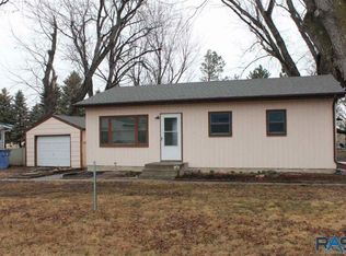 1224 E Carol St, Sioux Falls, SD 57104