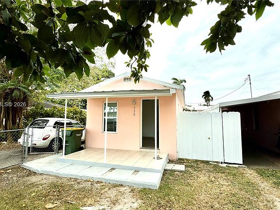 2nd image of 616 SW 8th Ave