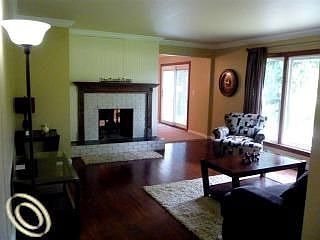 3rd image of 3397 Indiandale Dr