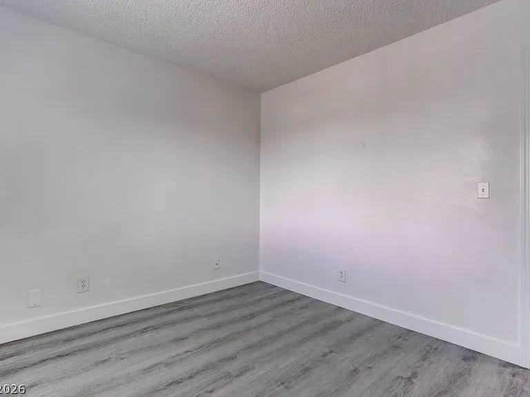 921 Snug Harbor St #D — Photo 18