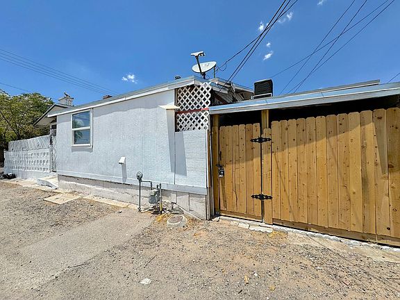 2nd image of 714 N Luna St Unit B