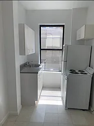 Rented by M.Grossman R.E. Management