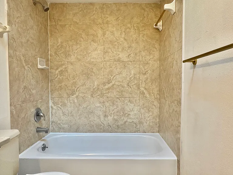 661 N Wildflower Ct — Photo 9