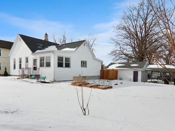 1310 N Livingston St, Bloomington, IL 61701