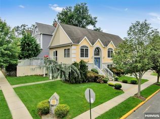 424 Page Ave, Lyndhurst, NJ 07071