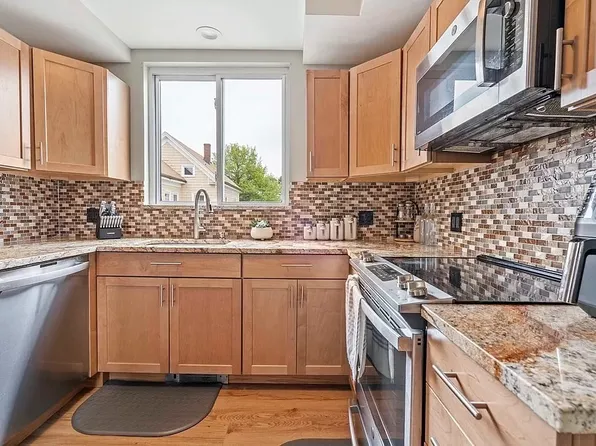 25 Brimblecom St #2, Lynn, MA 01902