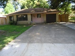 304 Richmond St, Angleton, TX 77515