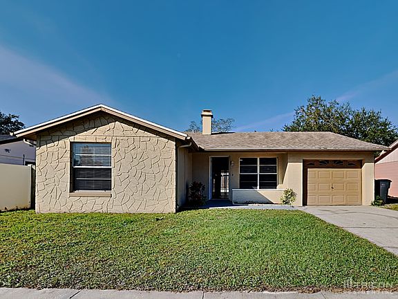 3rd image of 8004 Timberlane Dr