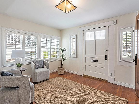 5th image of 4655 Coronado Ave