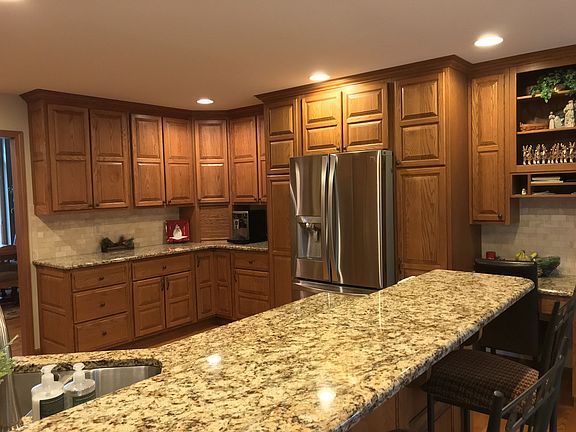 3rd image of 5709 Stillwater Ln