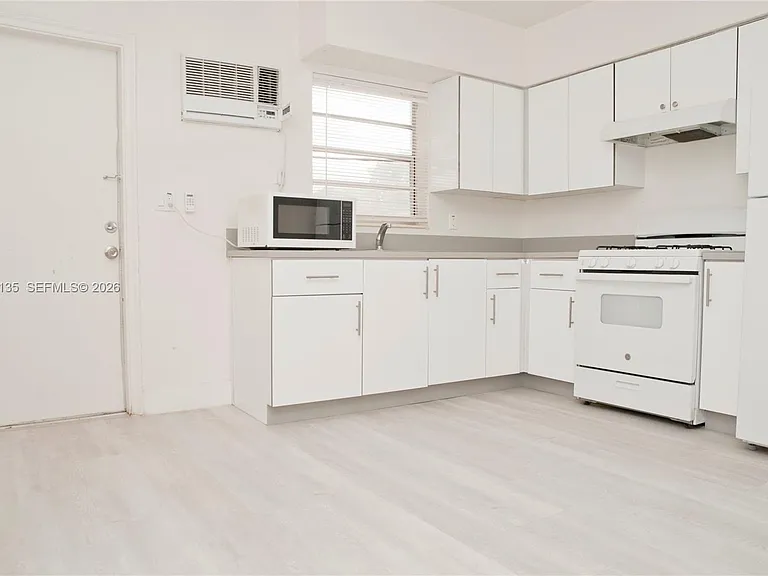 2206 Fillmore St #1 — Photo 5