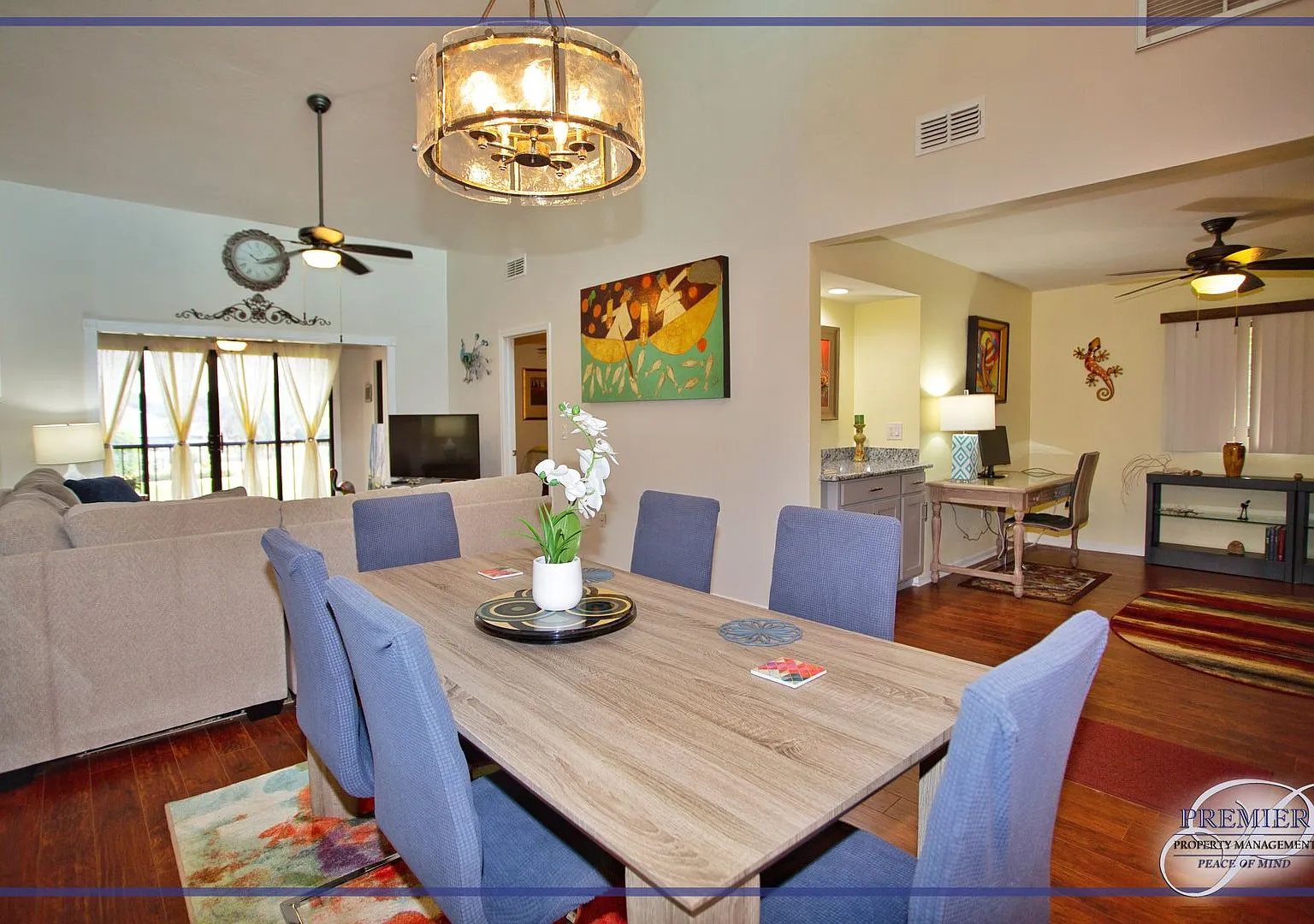 **Fully Furnished Seasonal Rental**Bonita Springs**Gated Community** — Photo 4
