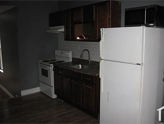2 bed, $1,150 — Photo 3