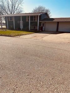 1614 Maplecrest Dr, Estherville, IA, 51334