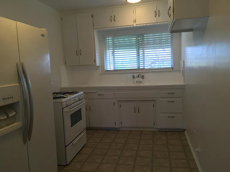 4041 S Centinela Ave #4 — Photo 14