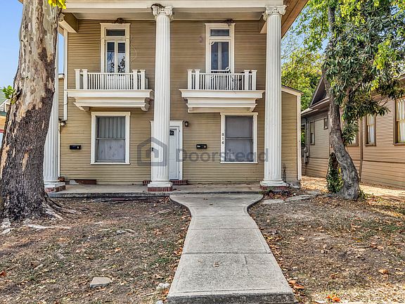 2nd image of 816 W Mistletoe Ave APT 1