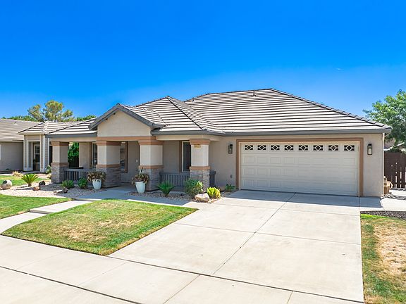 2nd image of 1387 W Chianti Way