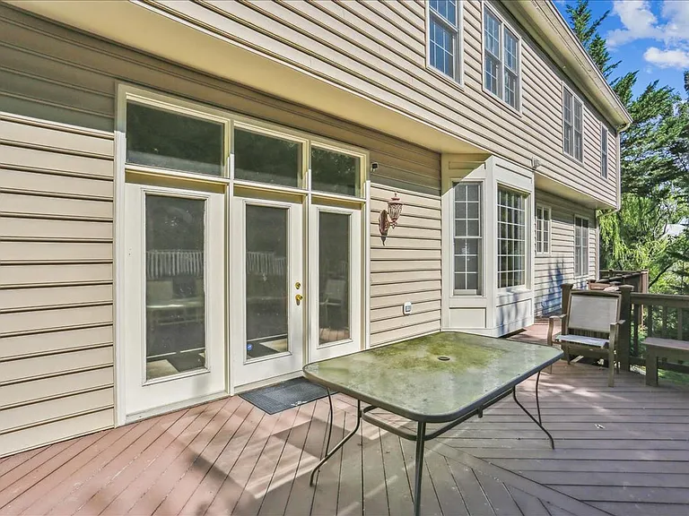 8931 Falls Farm Dr — Photo 51