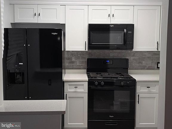5th image of 1116 Gleneagle Rd APT 1