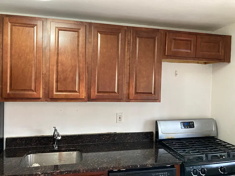 1061 Rockhill Ave — Photo 15