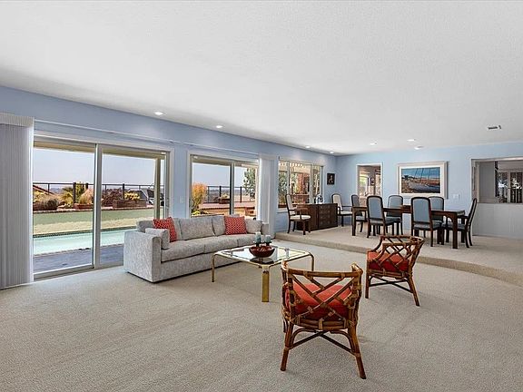 5th image of 6336 Bernadette Ln