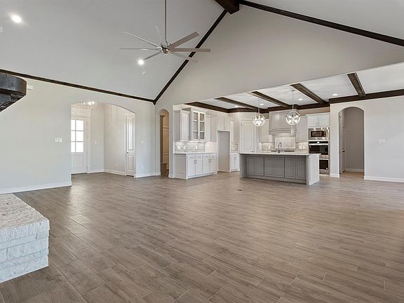 5th image of 9012 Lazy Oaks Dr