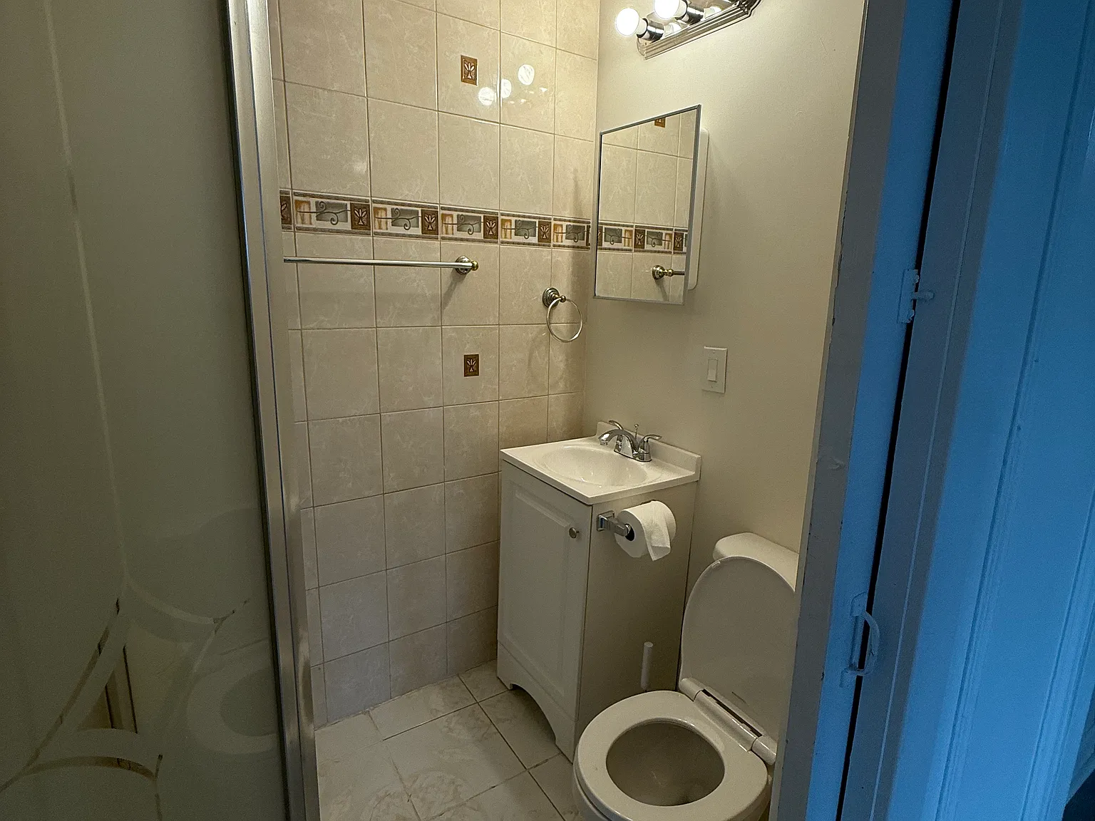 2 bed, 1450 sqft, $2,300 — Photo 4