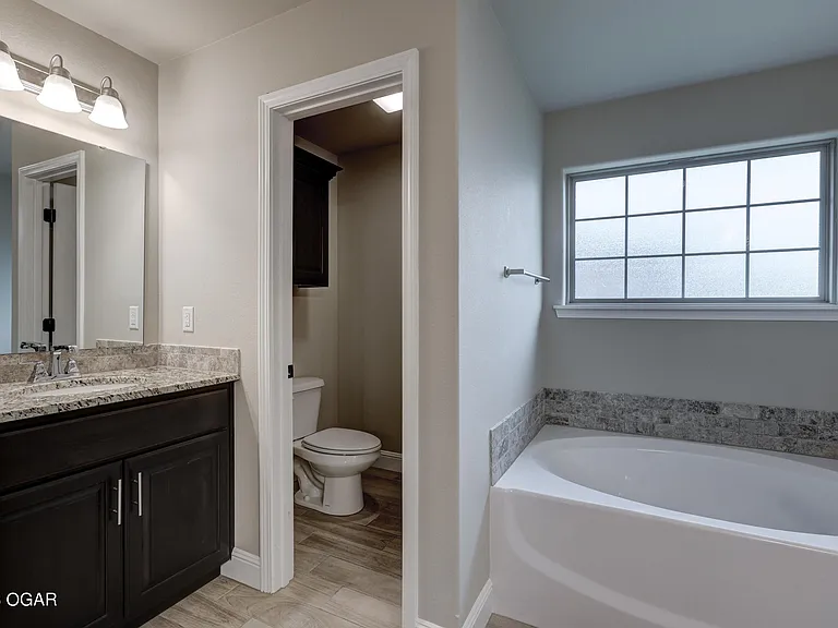 2030 Mardale Cir — Photo 24