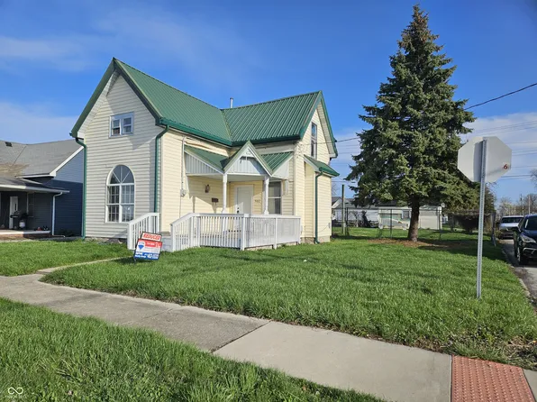 902 W Main St, Greenfield, IN 46140